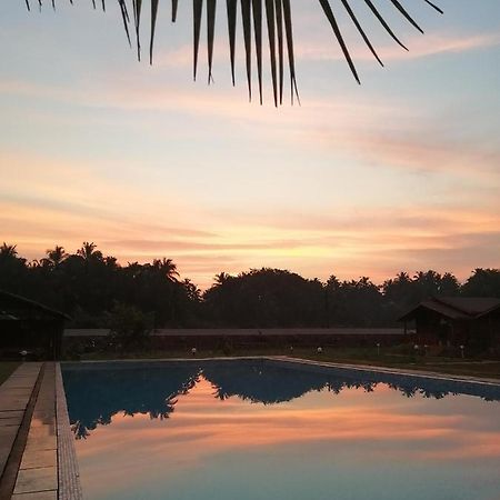 Radhika Eco Resort Арамболь Экстерьер фото