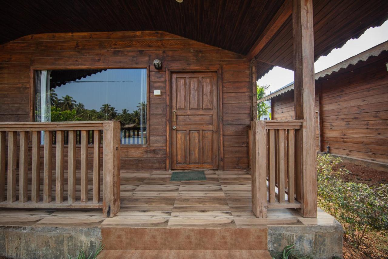 Radhika Eco Resort Арамболь Экстерьер фото