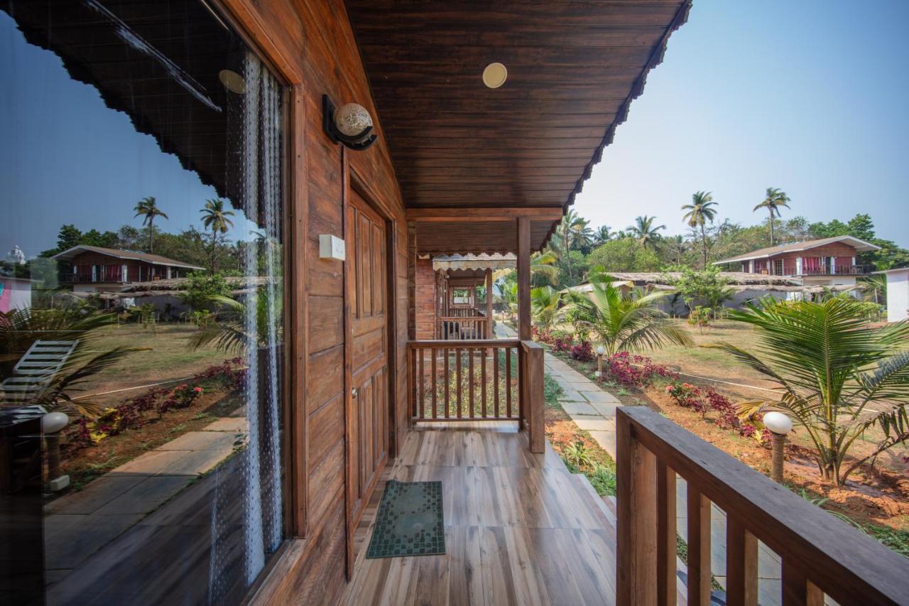 Radhika Eco Resort Арамболь Экстерьер фото